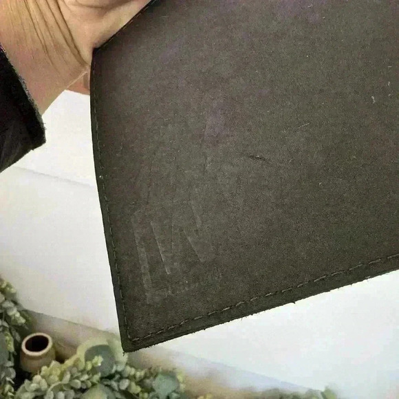 Wolf Leathers Clutch,‎ Pink/Black Brass Essentials Thin Nubuck Leather - Picture 4 of 7